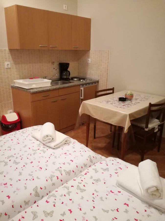 Apartment Vesna Veleniki Eksteriør bilde